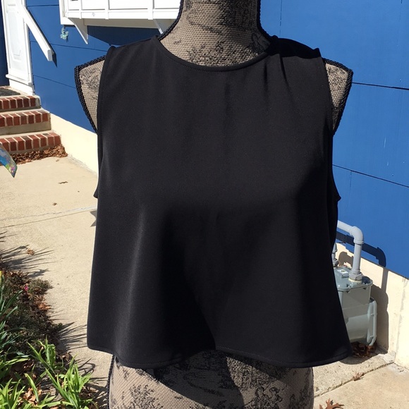 Crop Top - Picture 2 of 3